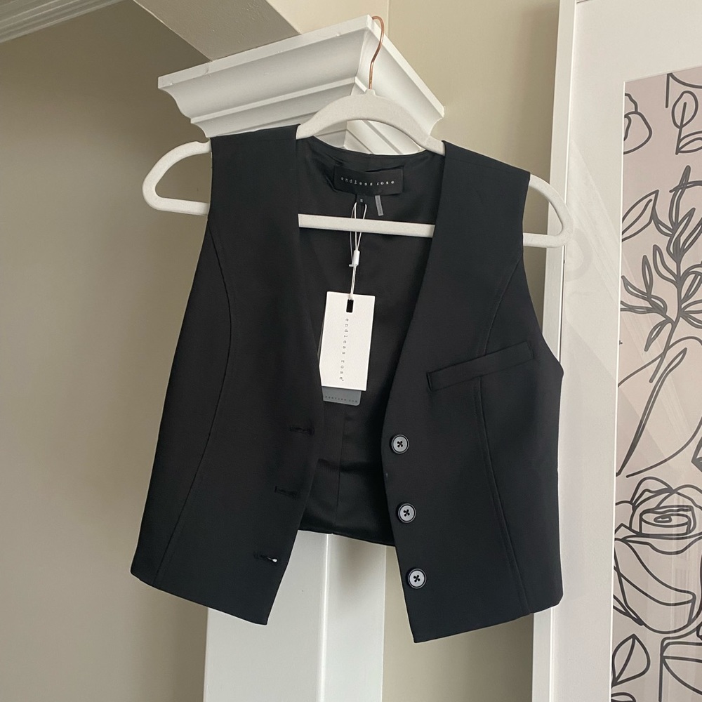 **NEW W/ TAGS** VICI Black vest by Endless Rose. SIZE SMALL